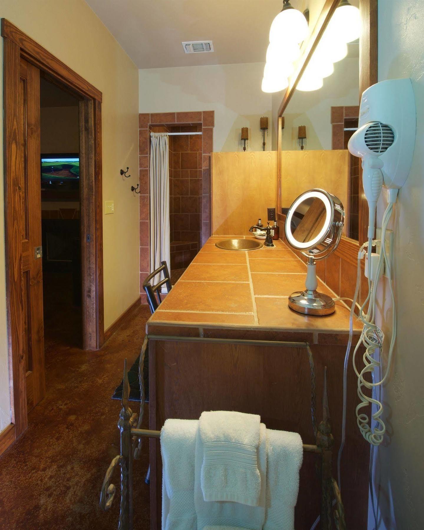 Lazy T Bed And Breakfast เฟรเดอริกส์เบิร์ก ภายนอก รูปภาพ